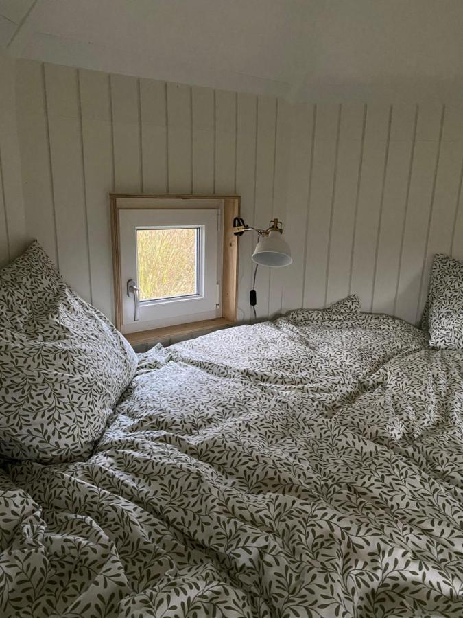 Kroghs Tiny Houses - Hyttebyen グランストゥ エクステリア 写真