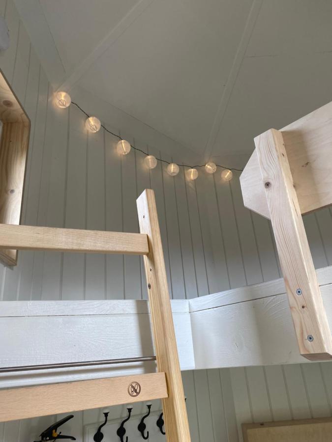 Kroghs Tiny Houses - Hyttebyen グランストゥ エクステリア 写真