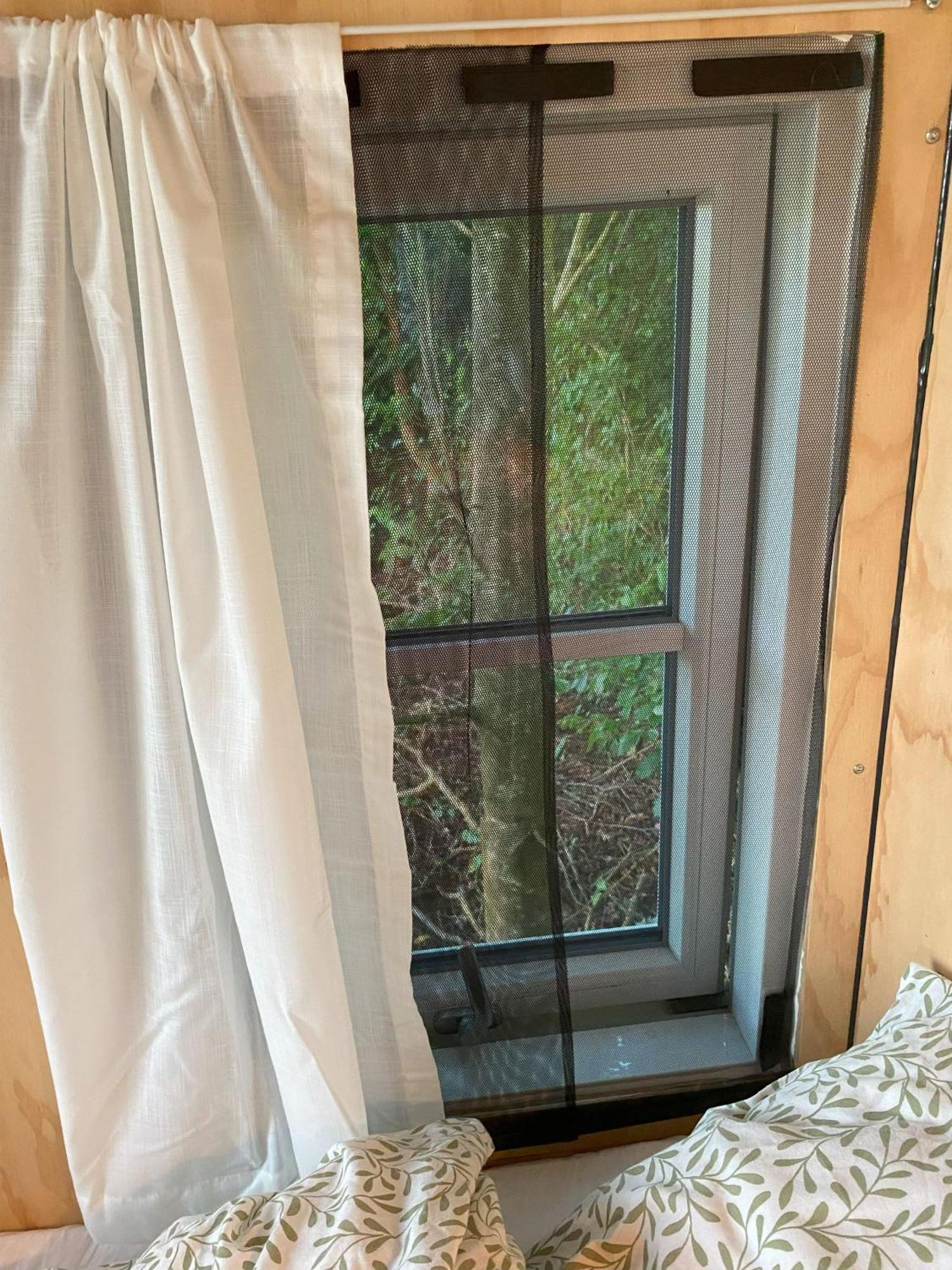 Kroghs Tiny Houses - Hyttebyen グランストゥ エクステリア 写真
